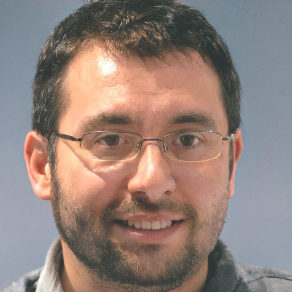 Ing. Roberto Silva, Especialista en Implementación